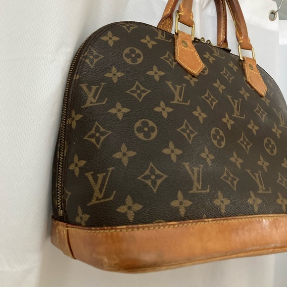 Sale! Authentic Louis Vuitton Alma Bag! - Picture 7 of 12